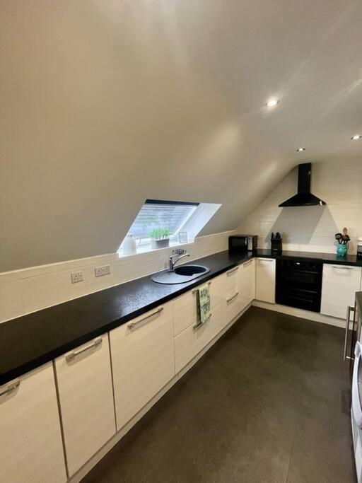 Bs - Luxury Top Floor 4 Bed Apartment With Garage In Town Centre - No Lift Stratford-upon-Avon Extérieur photo