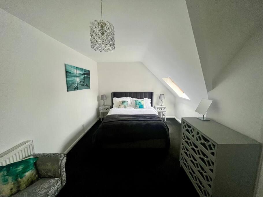 Bs - Luxury Top Floor 4 Bed Apartment With Garage In Town Centre - No Lift Stratford-upon-Avon Extérieur photo