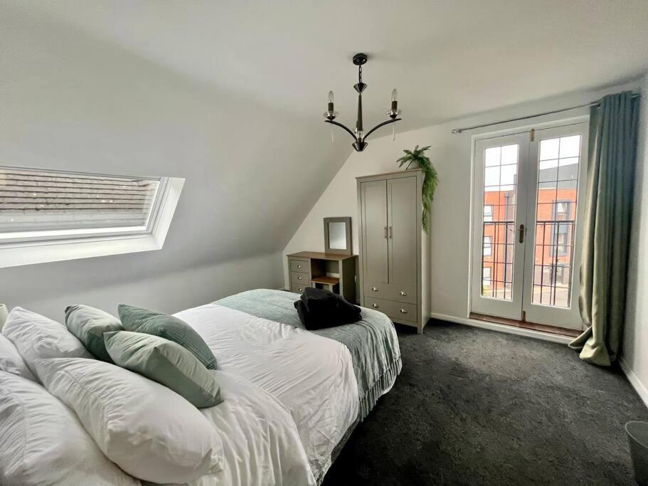 Bs - Luxury Top Floor 4 Bed Apartment With Garage In Town Centre - No Lift Stratford-upon-Avon Extérieur photo