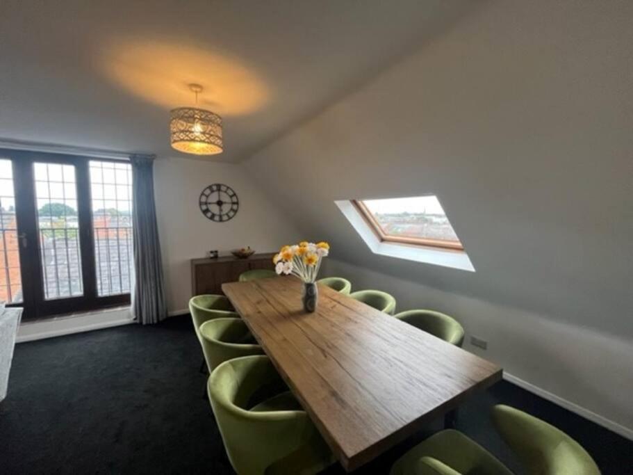 Bs - Luxury Top Floor 4 Bed Apartment With Garage In Town Centre - No Lift Stratford-upon-Avon Extérieur photo